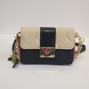 Betsey‎ Johnson Heart Quilted Crossbody Small Bag
